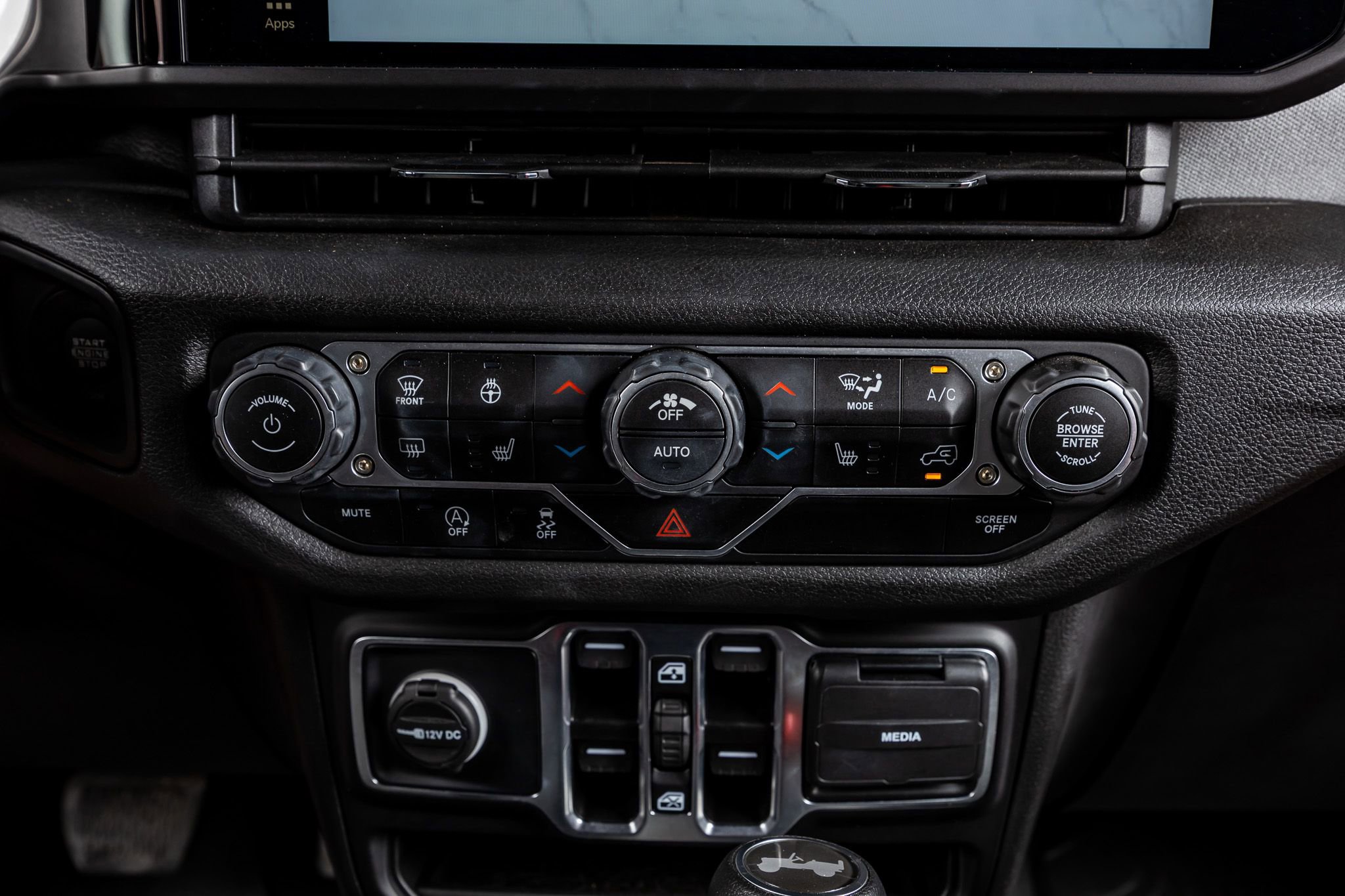 Used 2025 Jeep Wrangler Sport S image 26