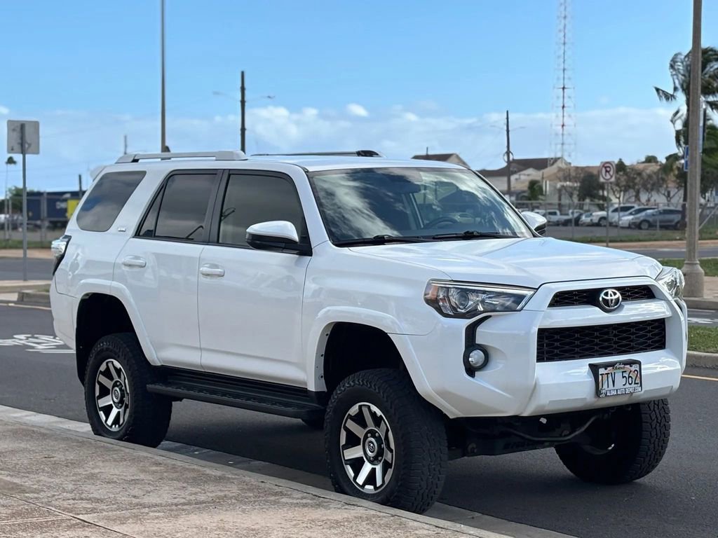 Used 2018 Toyota 4Runner SR5 image 6