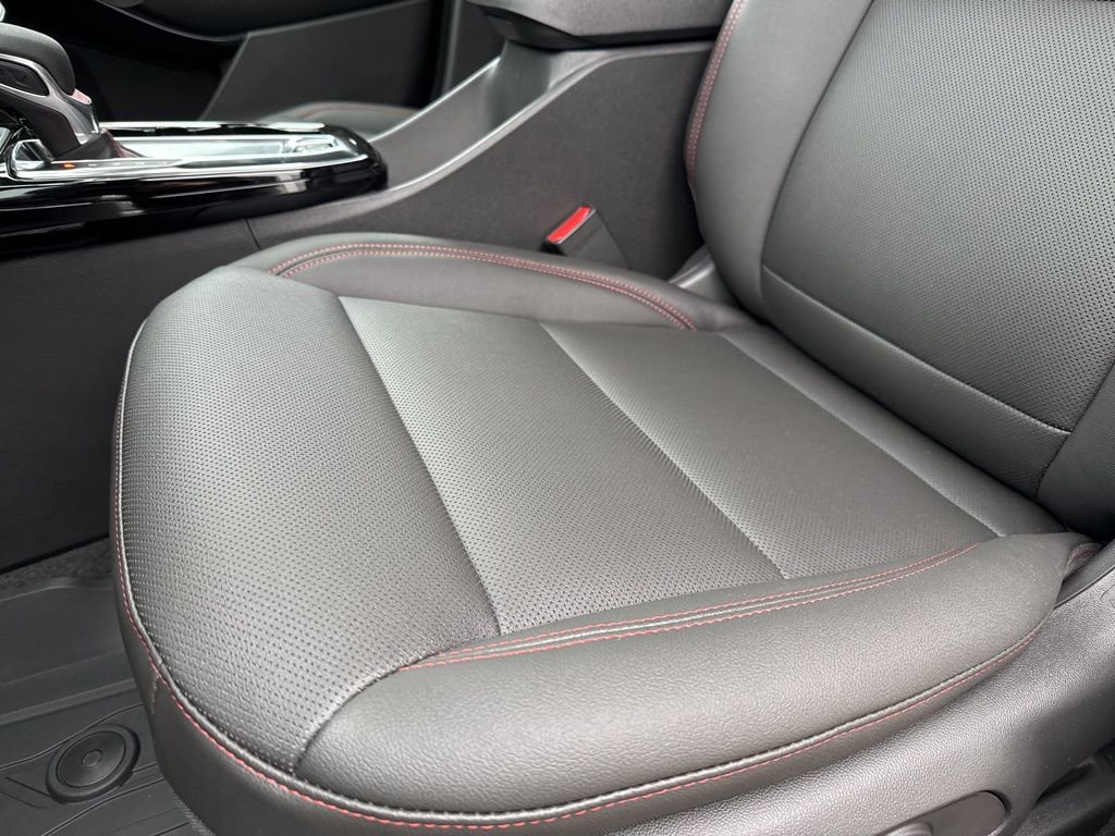 New 2026 Chevrolet Trax RS w/ Sunroof Package image 12