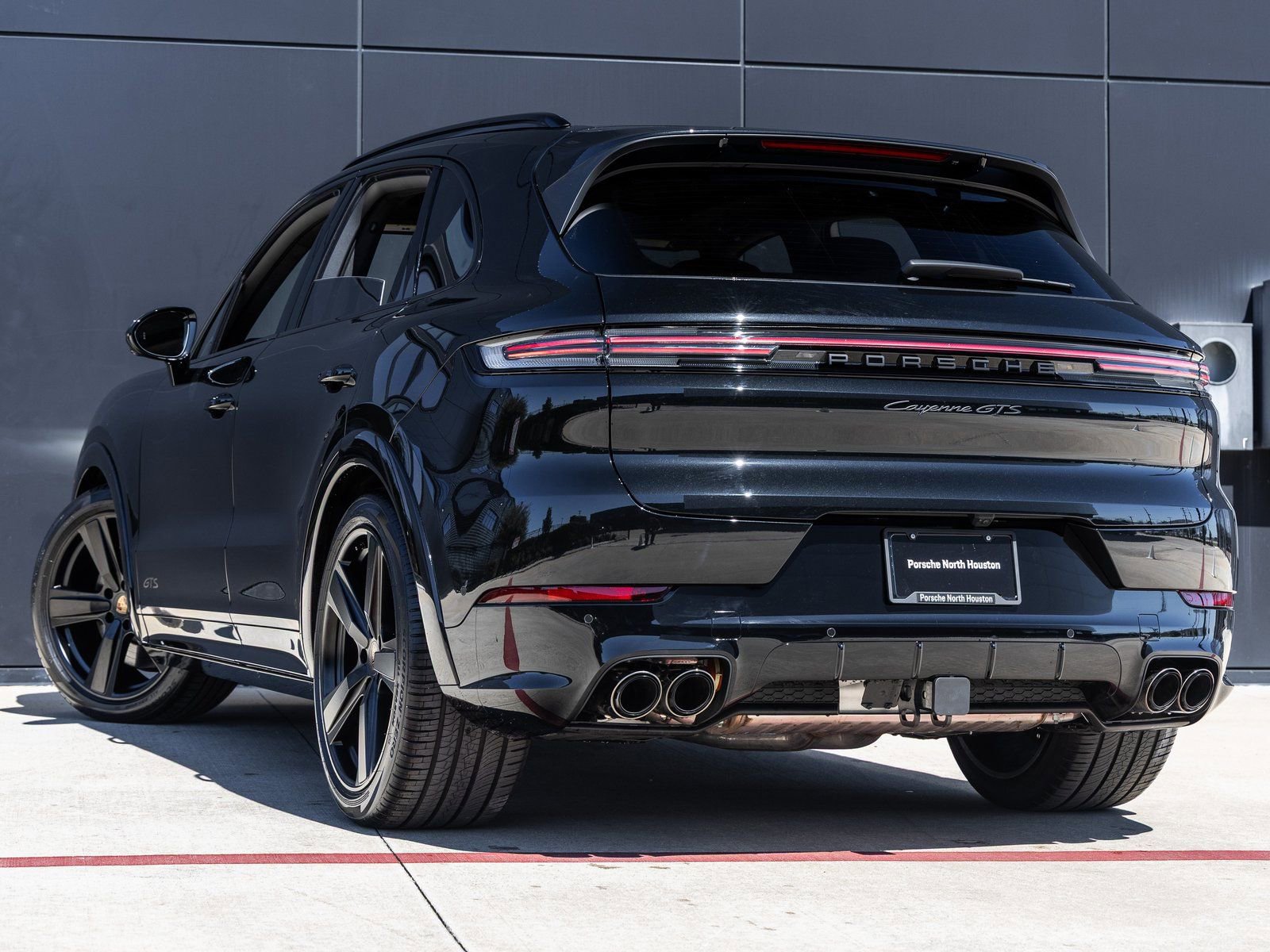 New 2026 Porsche Cayenne GTS image 3