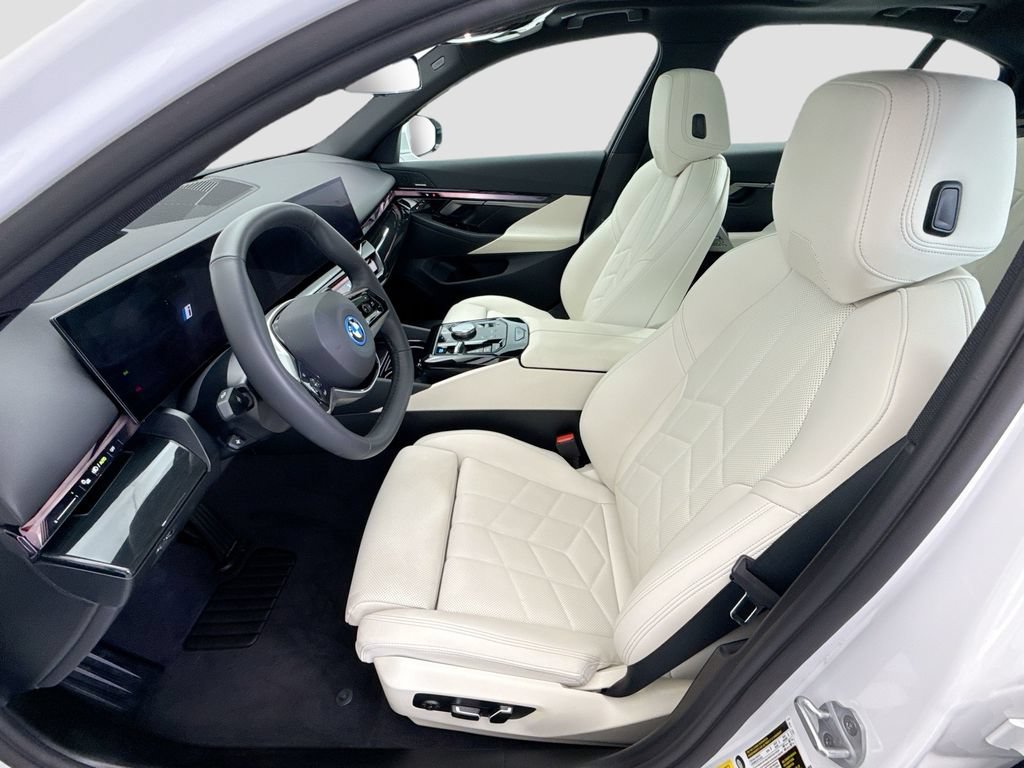 Used 2026 BMW i5 eDrive40 RWD image 18