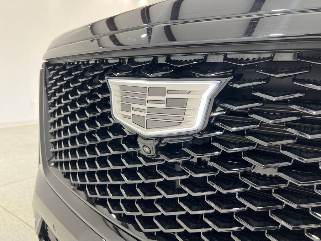 Used 2026 Cadillac Escalade ESV Platinum Sport w/ LPO, ONYX Package AWD/4WD image 31