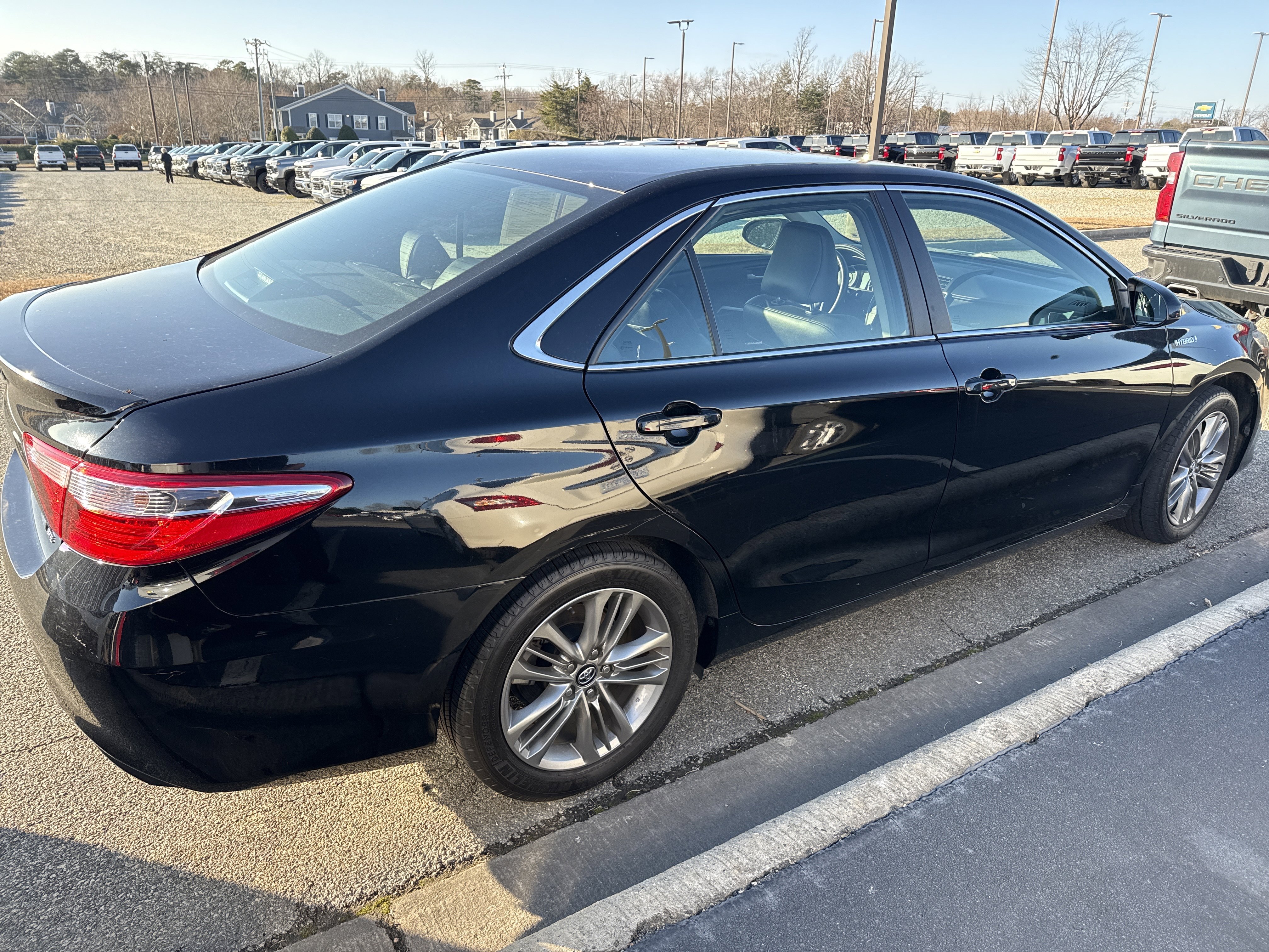 Used 2017 Toyota Camry SE image 8