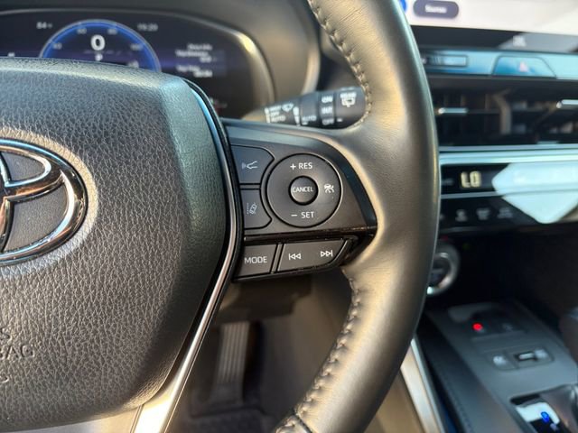 Used 2024 Toyota Venza Limited AWD/4WD image 8