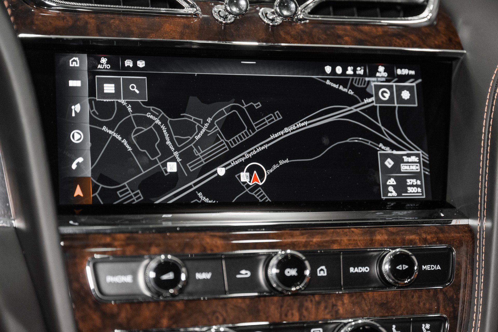 Used 2022 Bentley Bentayga image 36