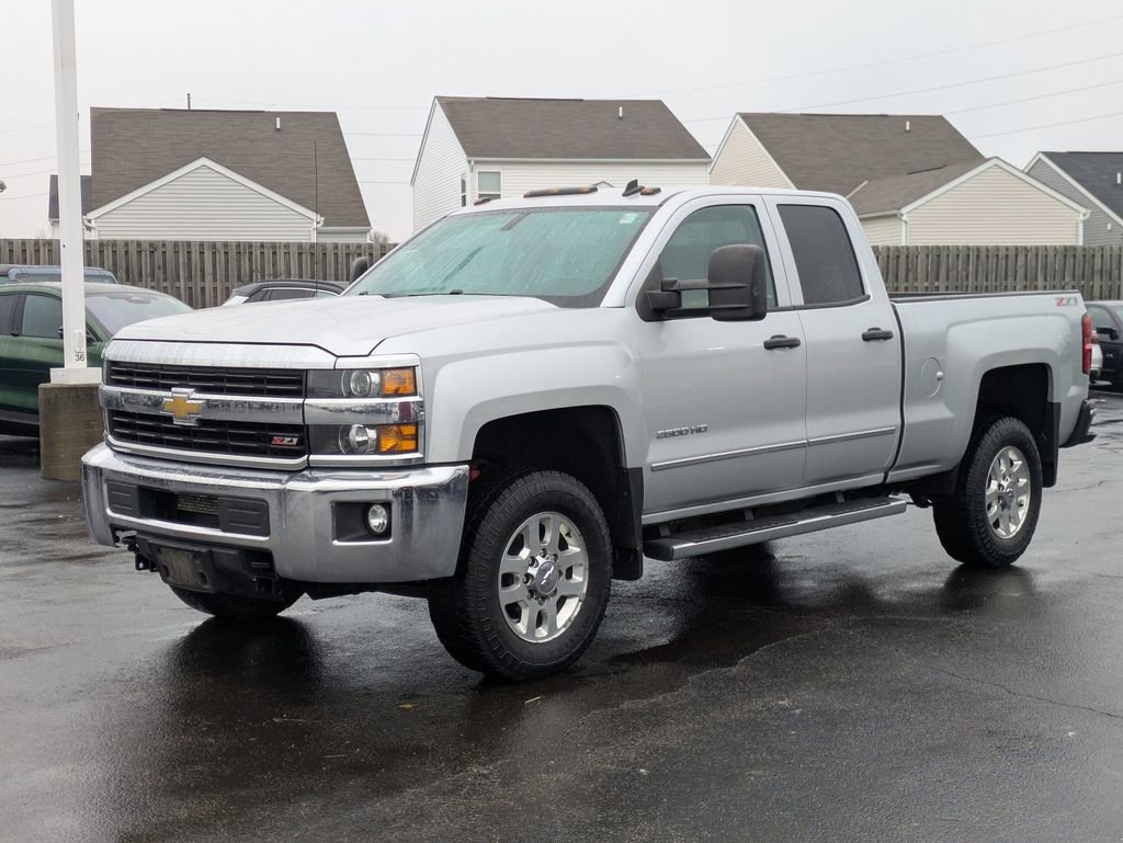 Used 2015 Chevrolet Silverado 2500 LT w/ LT Convenience Package image 2