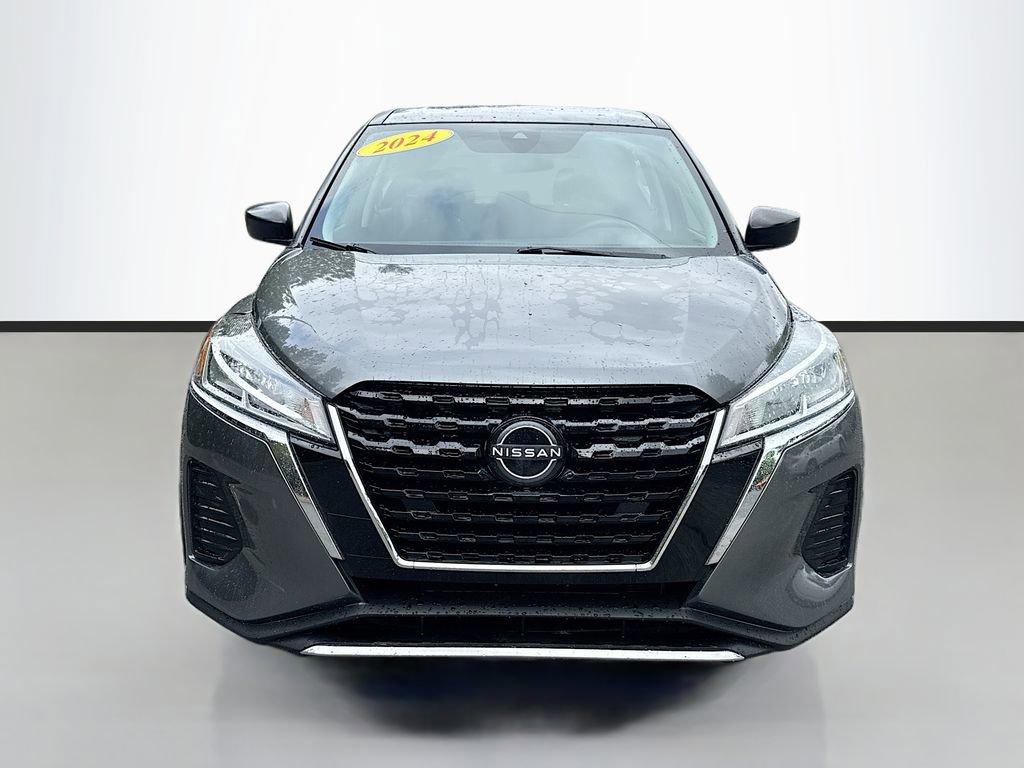 Used 2024 Nissan Kicks S FWD image 2