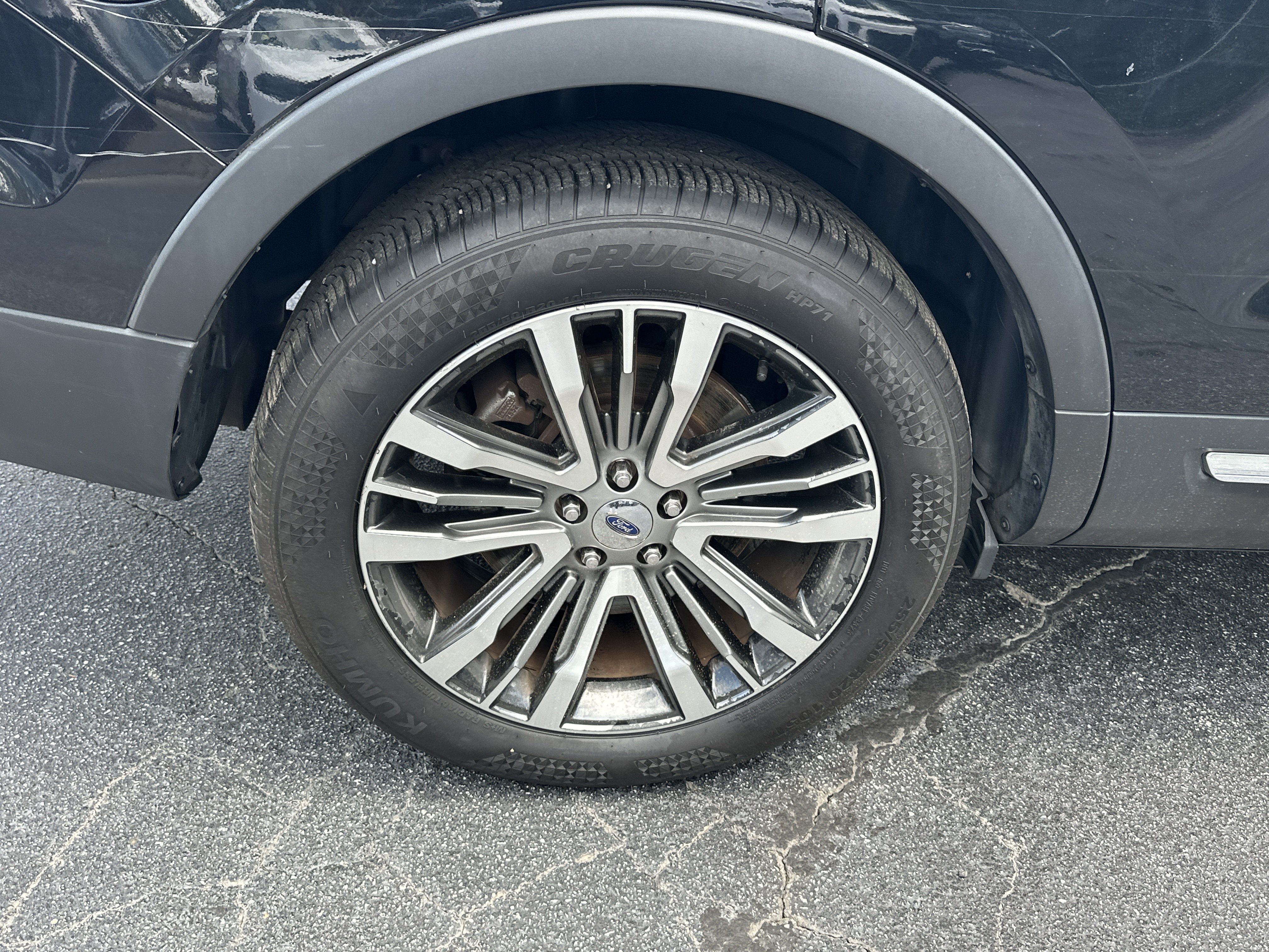 Used 2017 Ford Explorer Platinum AWD/4WD image 21