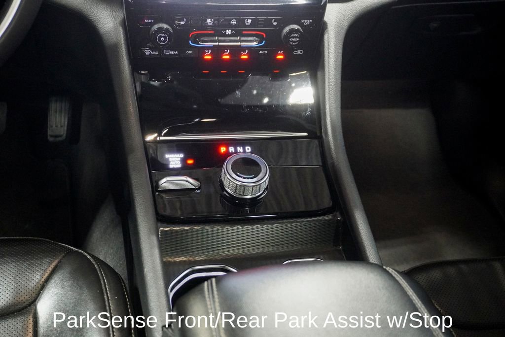 Used 2024 Jeep Grand Cherokee Limited w/ Luxury Tech Group II image 14