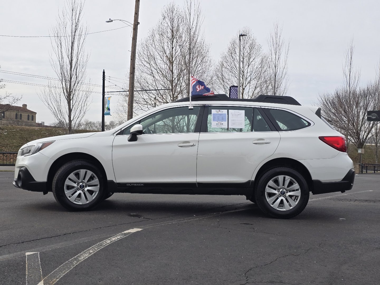 Used 2018 Subaru Outback 2.5i AWD/4WD image 19