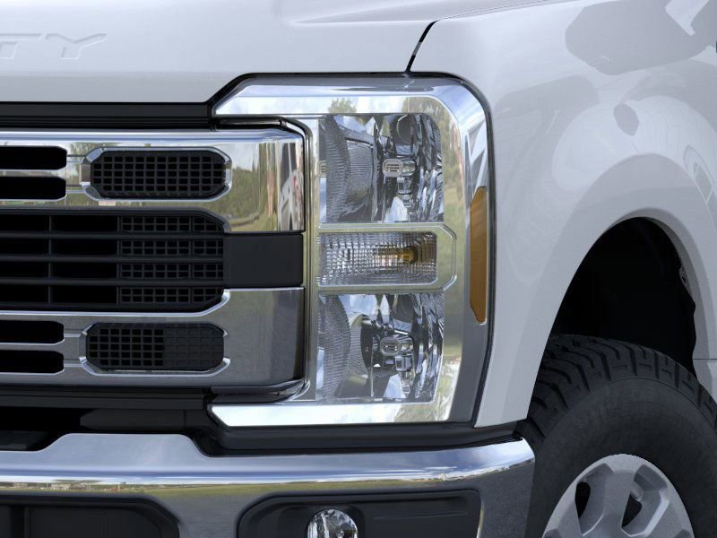 New 2025 Ford F350 XLT w/ FX4 Off-Road Package image 19