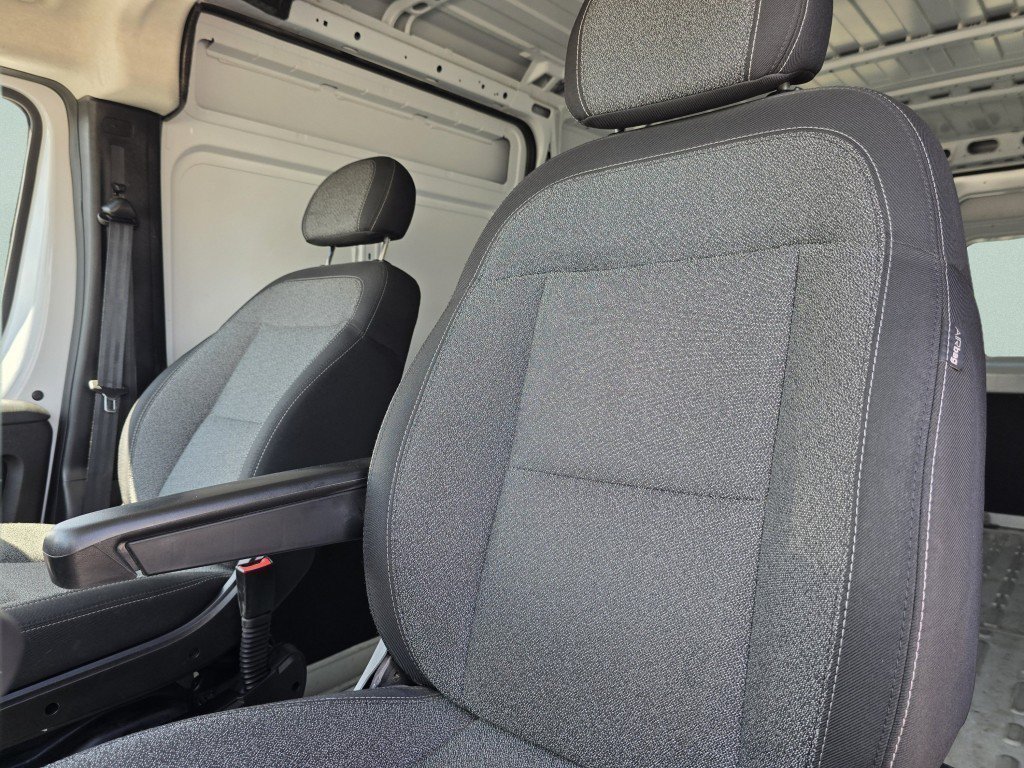 Used 2025 RAM ProMaster 2500 FWD image 28