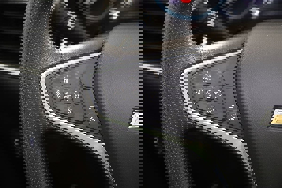 Used 2023 Chevrolet Equinox LT image 29