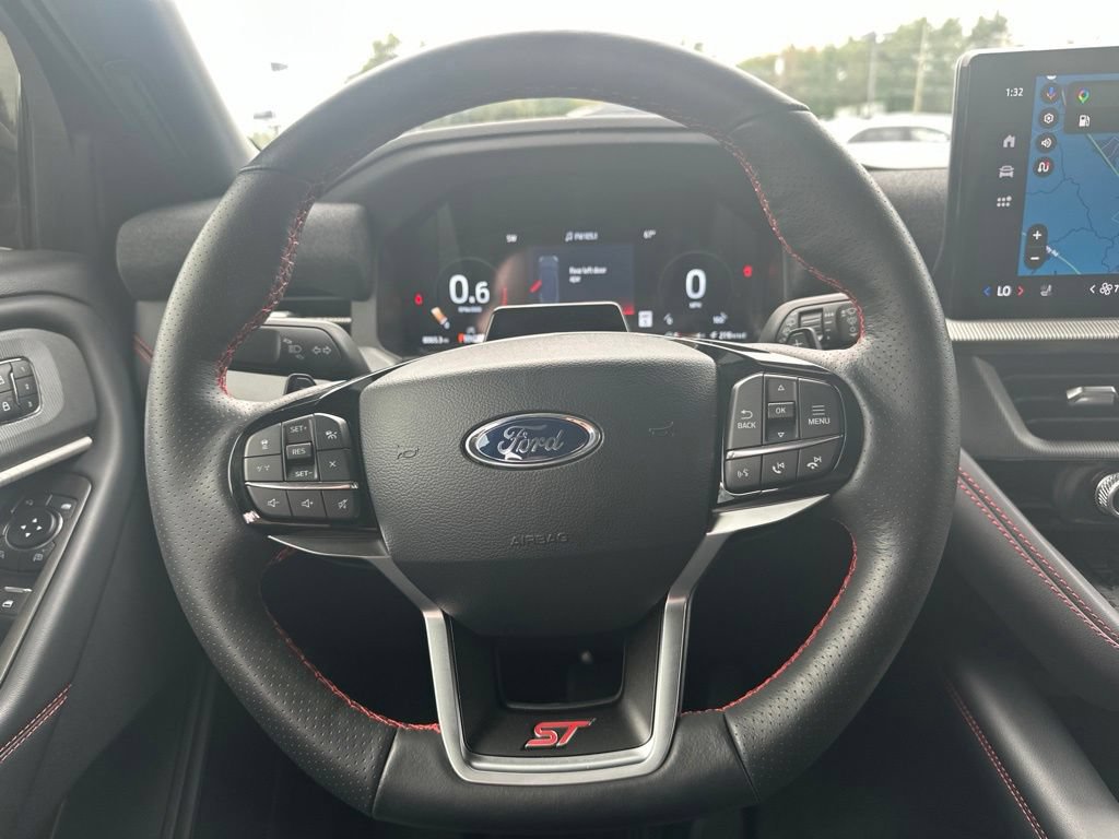 Used 2025 Ford Explorer ST w/ Sun And Sound Package AWD/4WD image 21