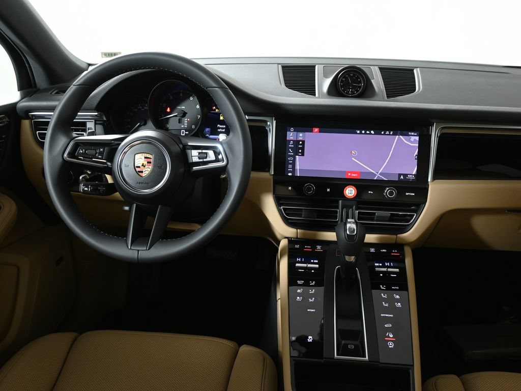 New 2026 Porsche Macan AWD/4WD image 17