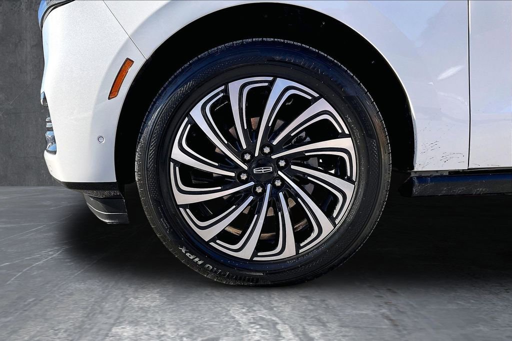 Used 2025 Lincoln Navigator Black Label image 35