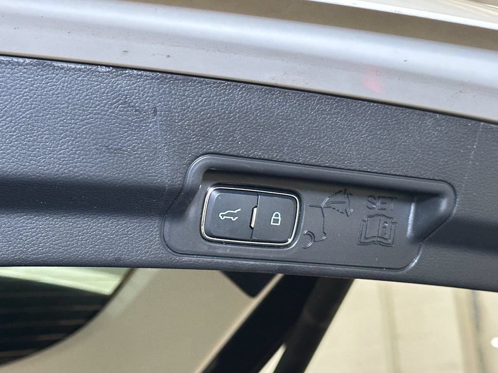 Used 2026 Ford Explorer Active w/ Active Comfort Package AWD/4WD image 21