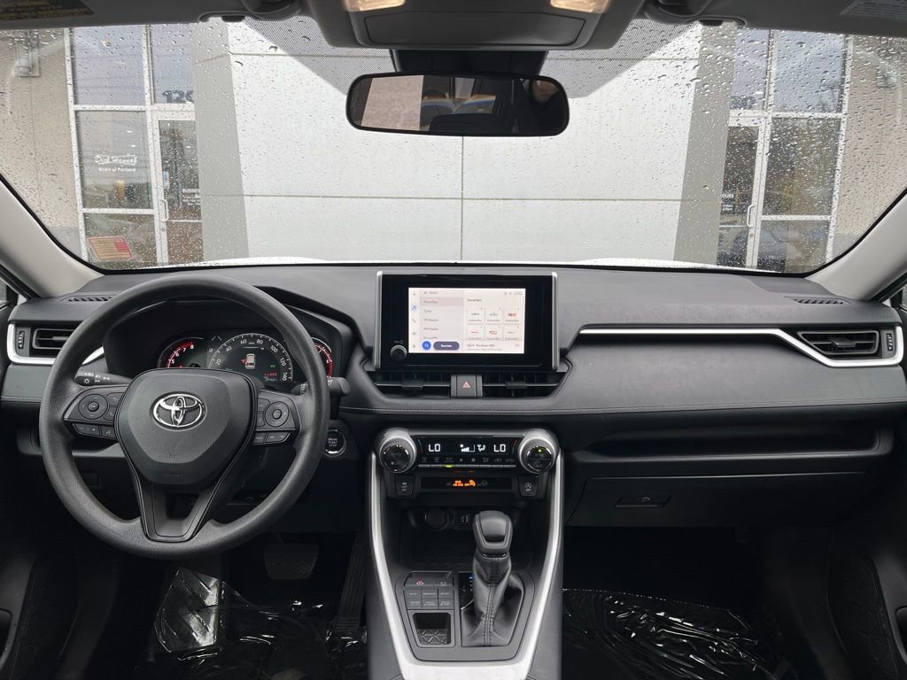 Used 2025 Toyota RAV4 XLE image 14