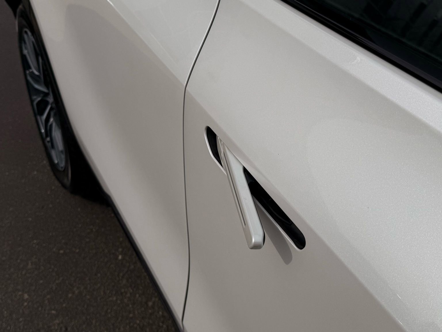 Used 2024 Cadillac Lyriq Sport image 14