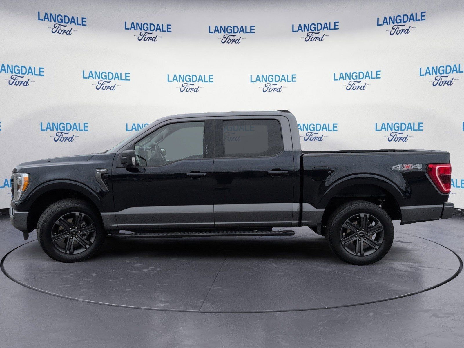 Used 2023 Ford F150 XLT w/ Equipment Group 302A High AWD/4WD image 10