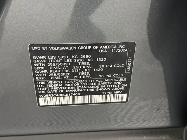 Used 2025 Volkswagen Atlas SEL image 31