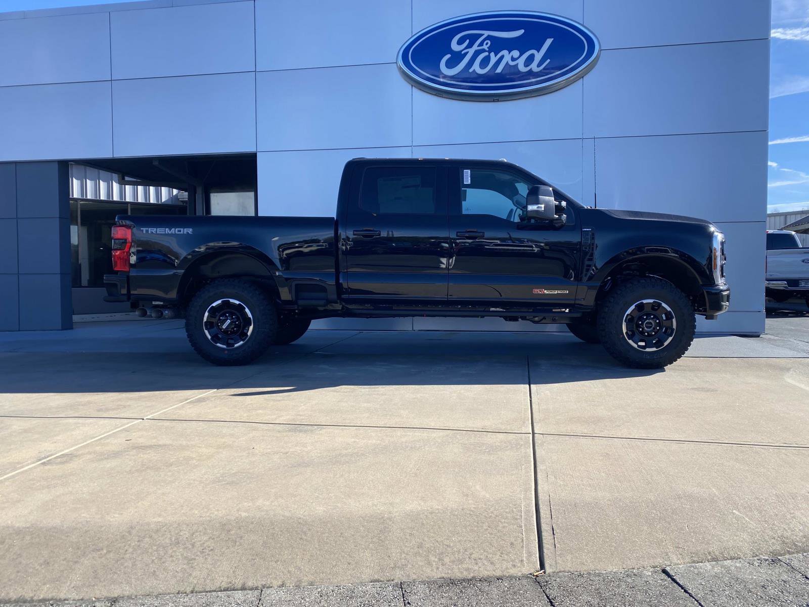New 2026 Ford F350 Lariat w/ Tremor Off-Road Package AWD/4WD image 3