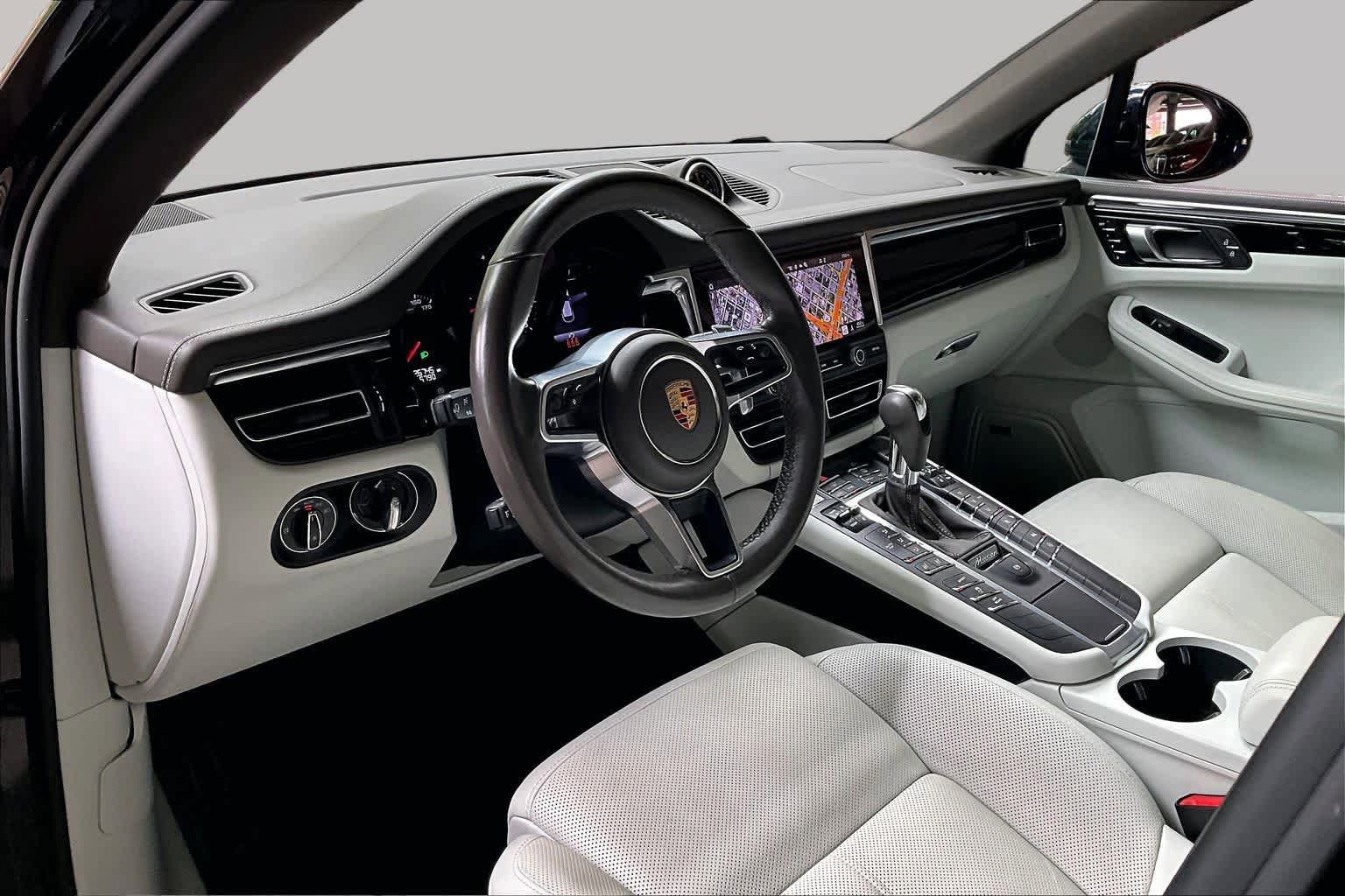 Used 2021 Porsche Macan AWD/4WD image 17