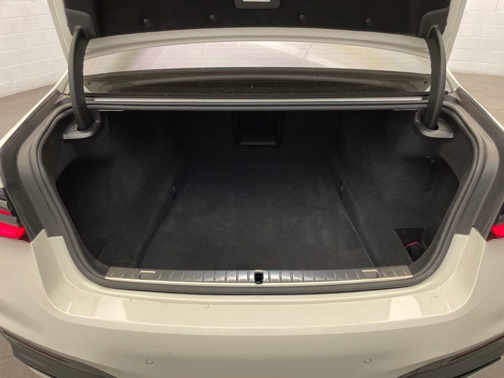 Used 2021 BMW 740i w/ M Sport Package RWD image 25