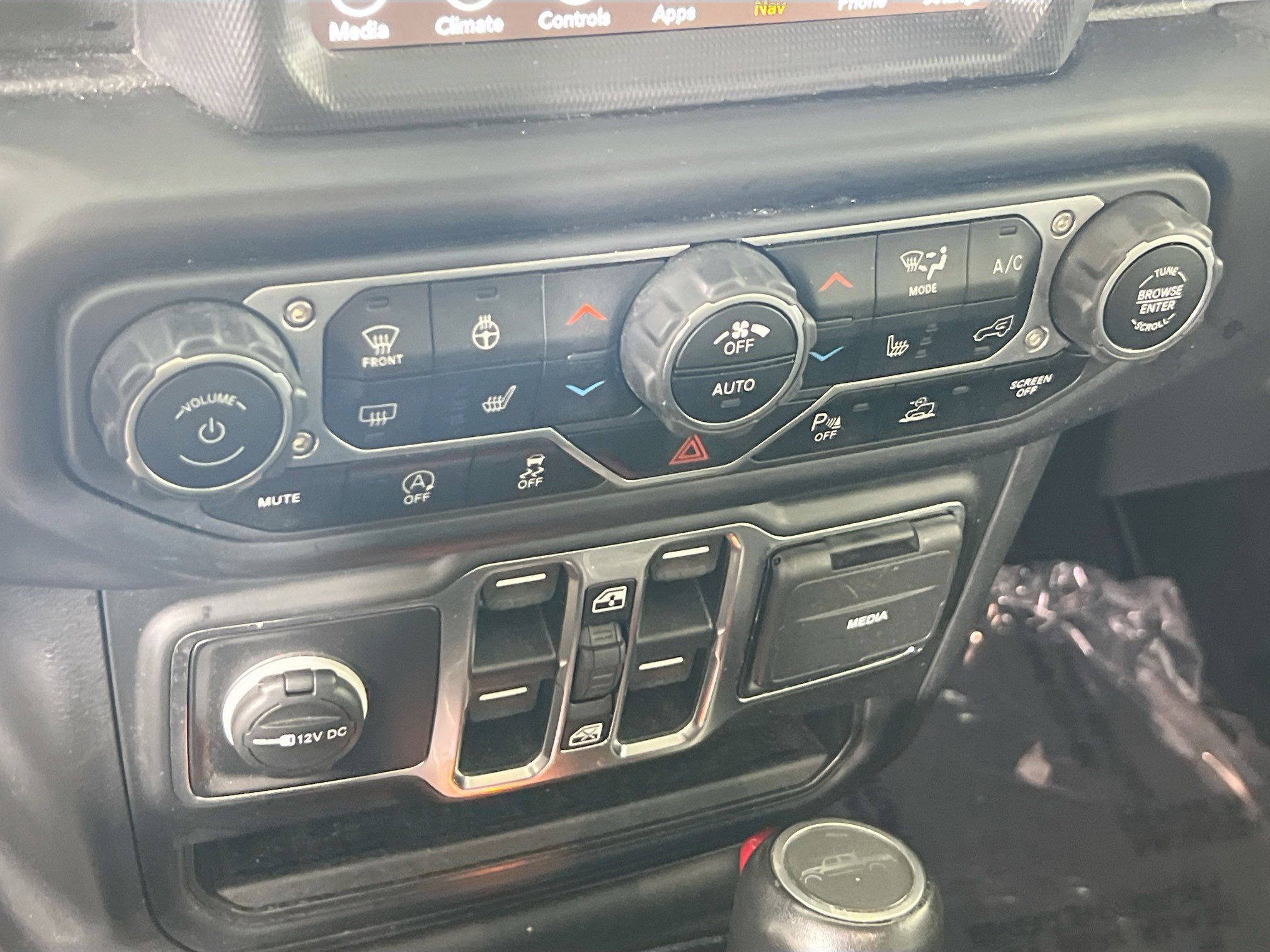 Used 2023 Jeep Gladiator Overland AWD/4WD image 16