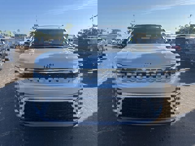 New 2026 Jeep Grand Wagoneer 2WD image 8