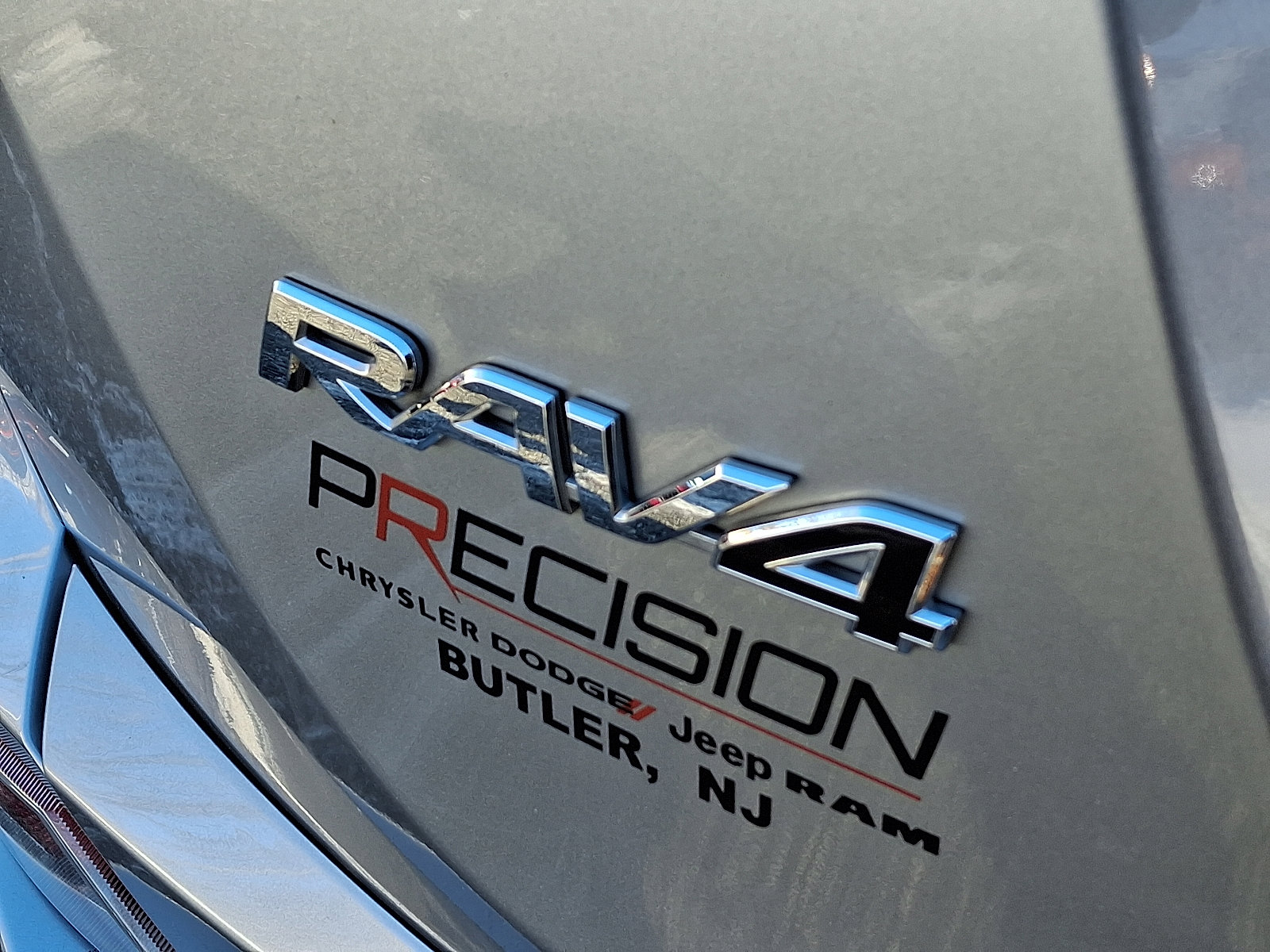 Used 2017 Toyota RAV4 LE image 31