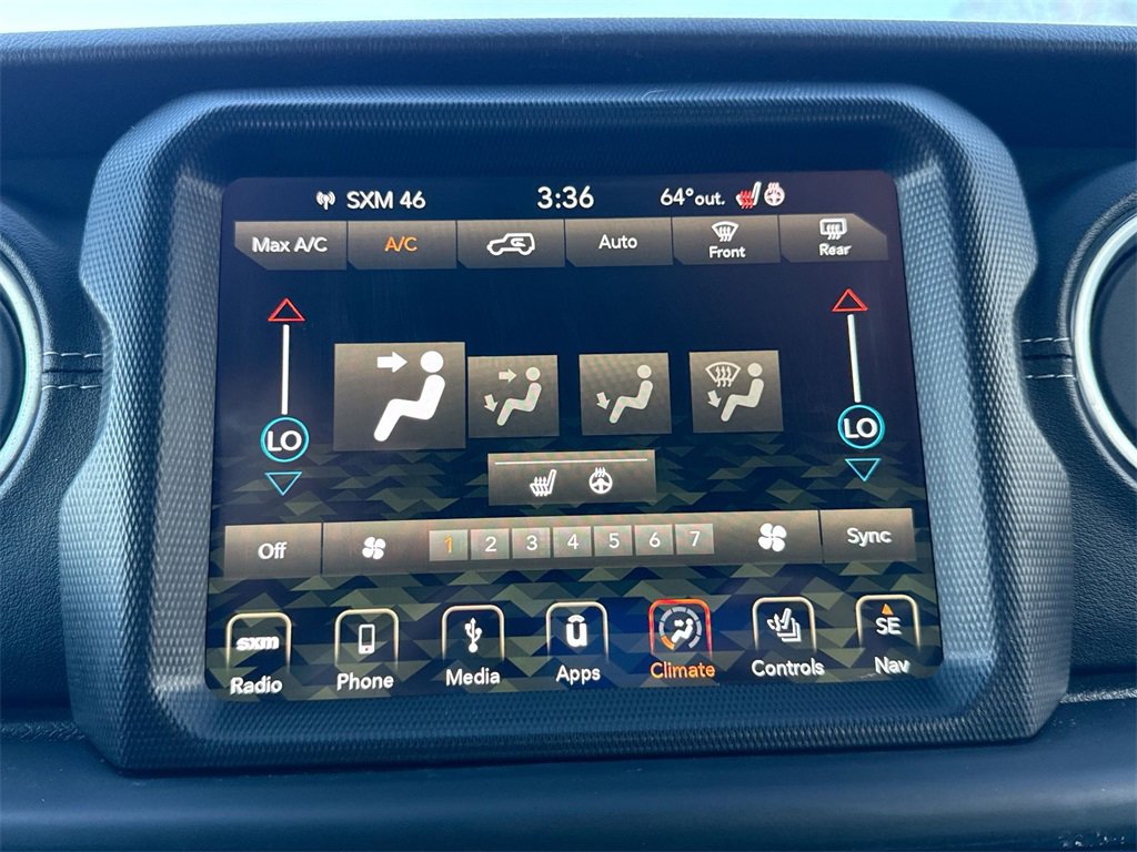 Used 2019 Jeep Wrangler Unlimited Sahara w/ Uconnect 4C Nav & Sound Group image 16