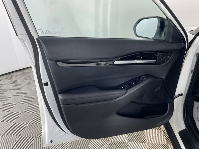 Certified 2024 Kia Seltos S image 17