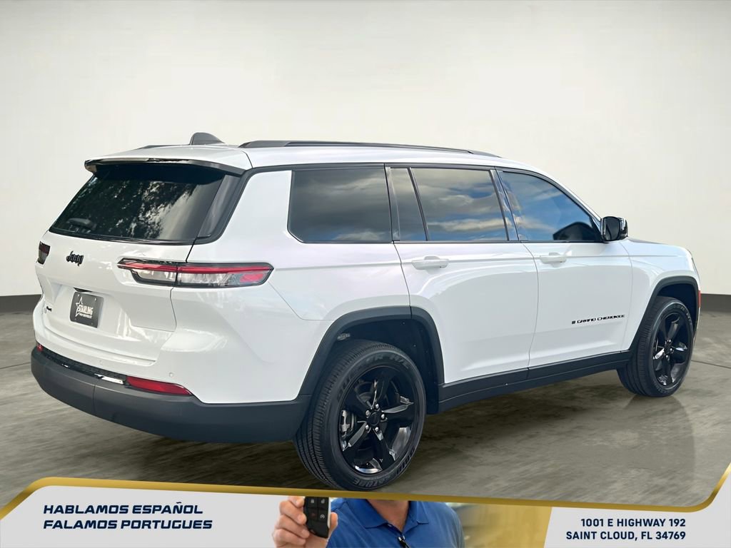 Used 2023 Jeep Grand Cherokee L Laredo image 6