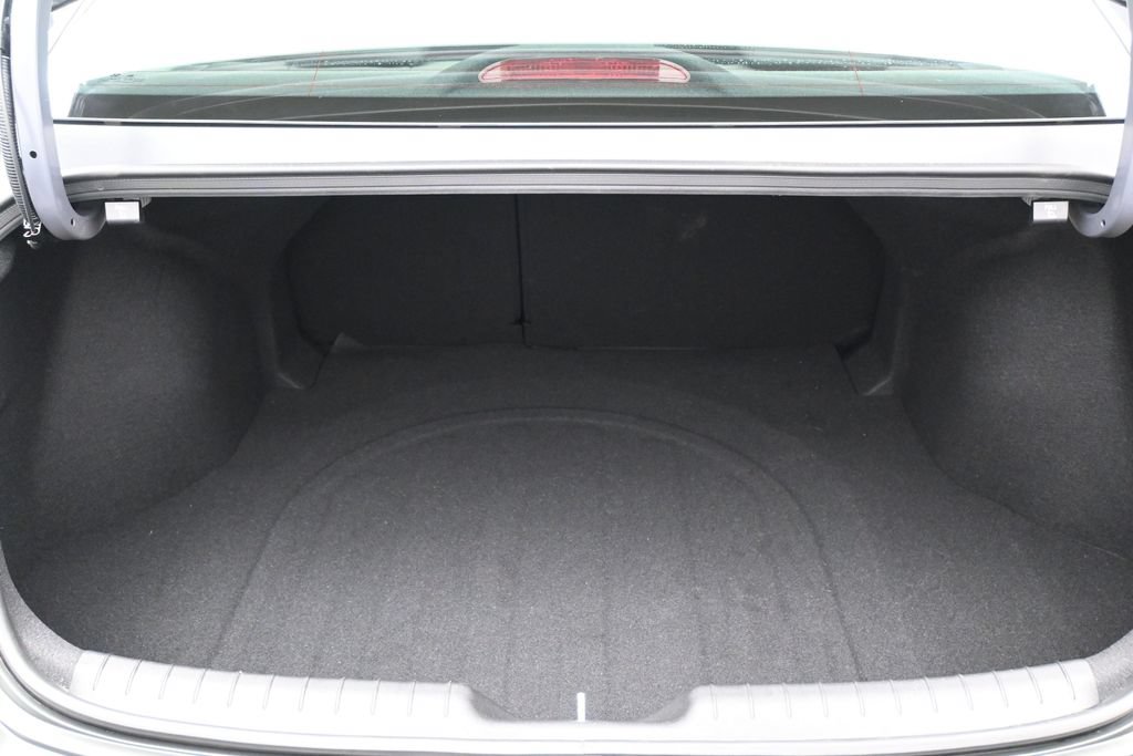 Used 2025 Hyundai Elantra SEL FWD image 32