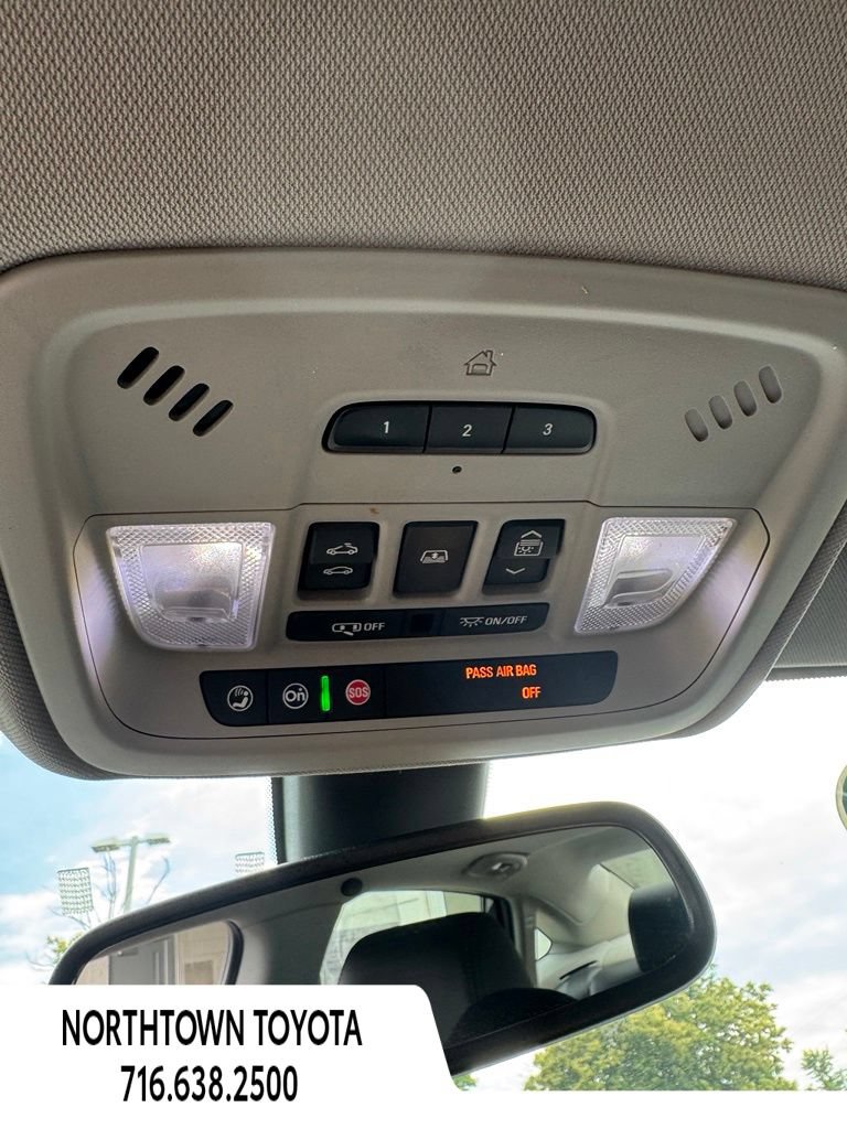 Used 2019 Buick LaCrosse Essence w/ Sun and Shade Package AWD/4WD image 27