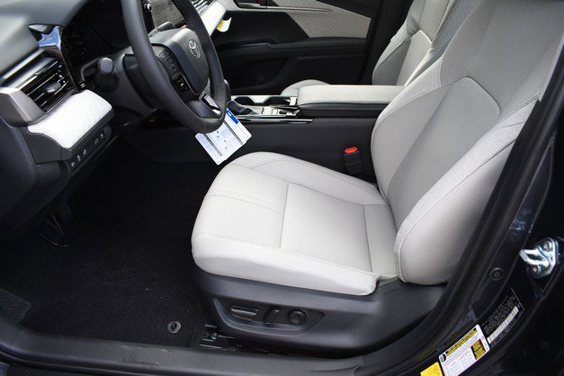 New 2026 Toyota Camry XLE image 7