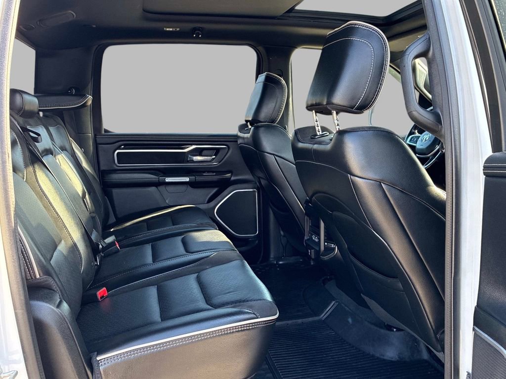 Used 2022 RAM 1500 Laramie AWD/4WD image 10