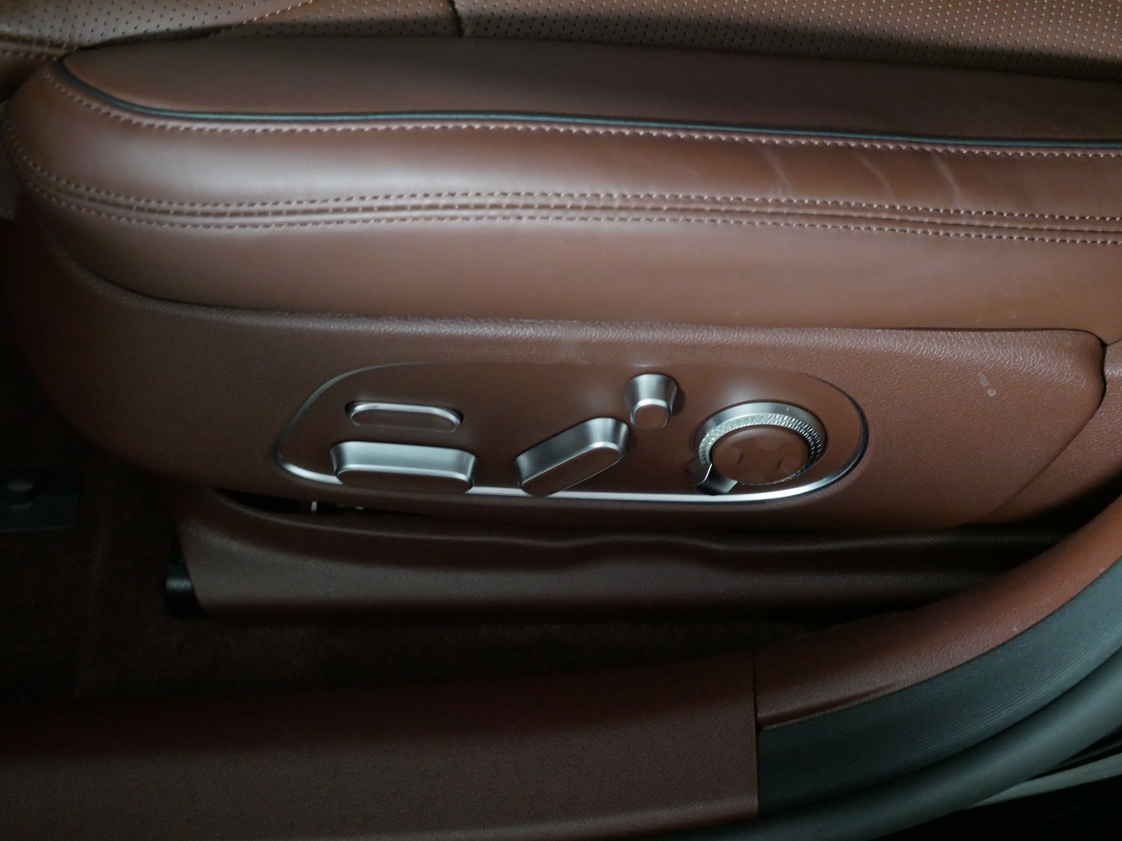 Used 2023 Genesis G90 3.5T AWD/4WD image 20