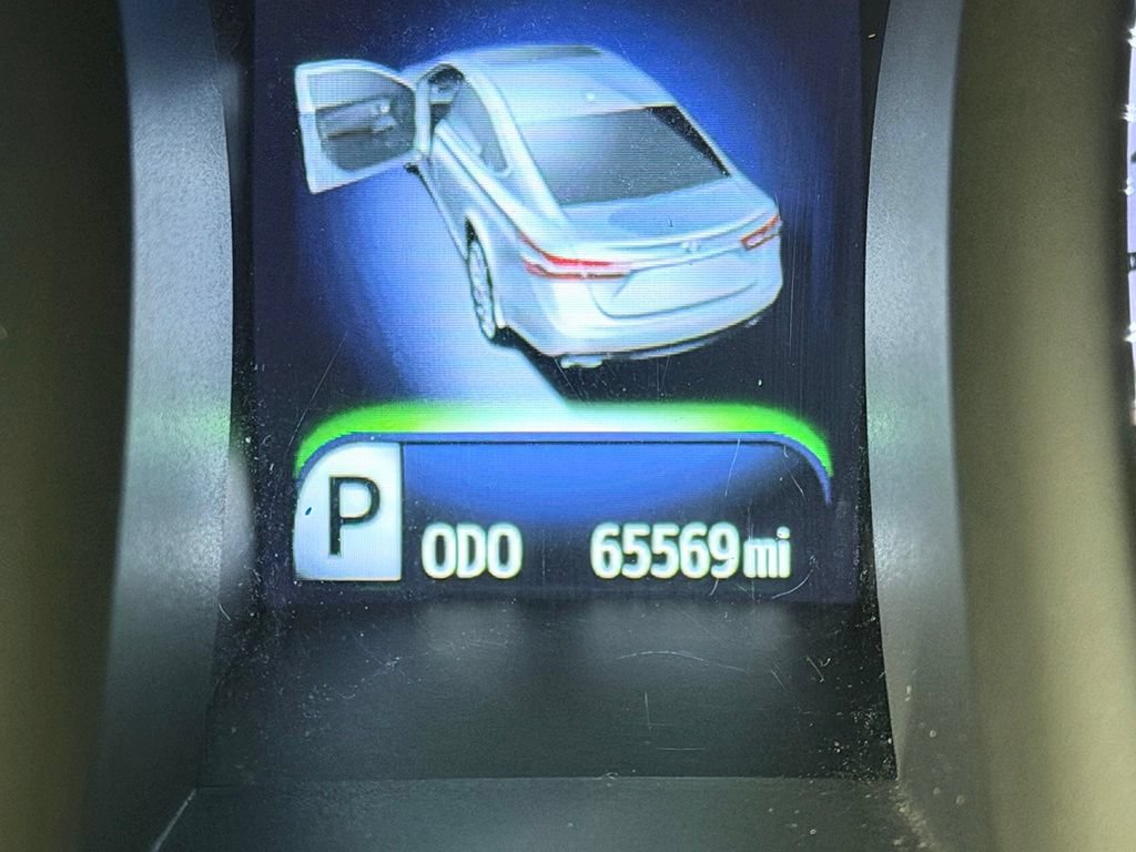 Used 2015 Toyota Avalon Limited FWD image 42