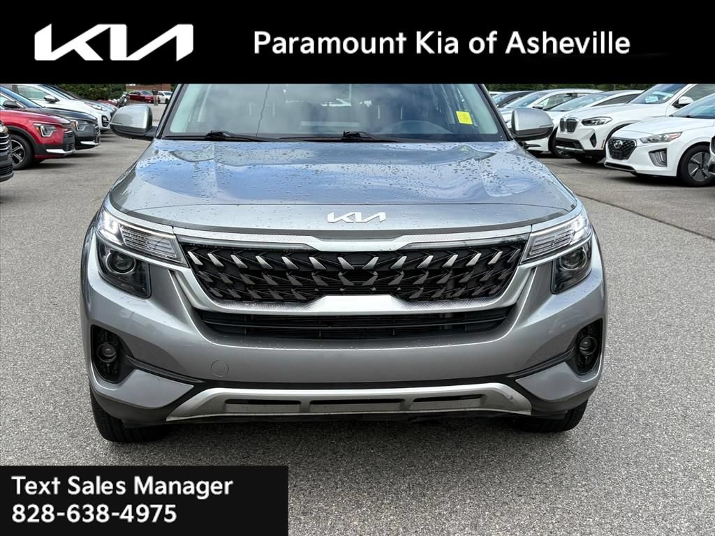 Used 2022 Kia Seltos Nightfall Edition AWD/4WD image 2