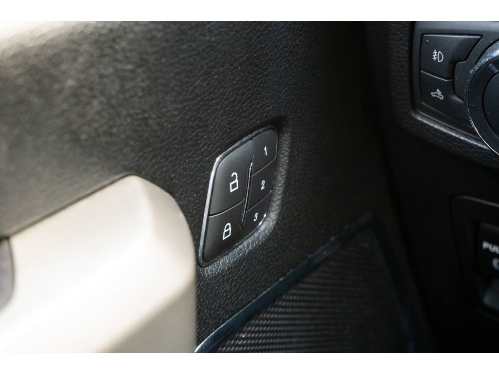 Used 2018 Ford F150 Lariat image 26