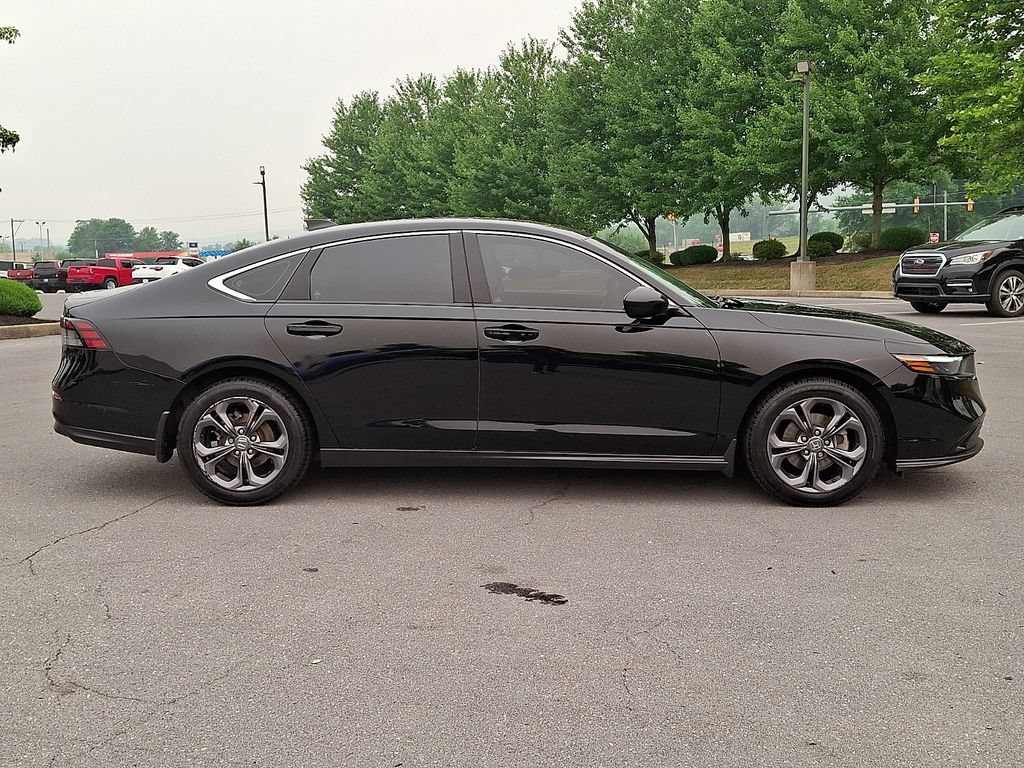 Used 2023 Honda Accord EX image 10