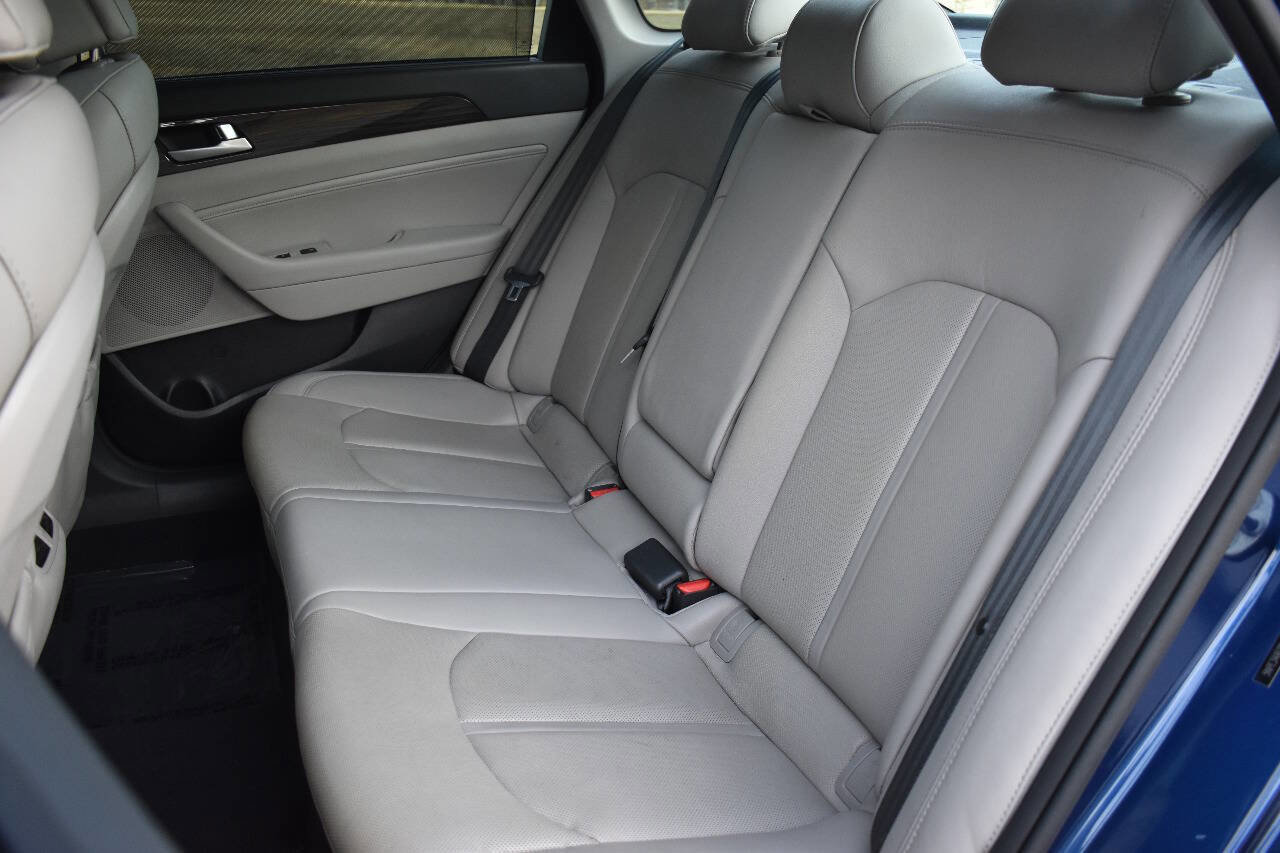 Used 2015 Hyundai Sonata Limited w/ Option Group 06 image 18