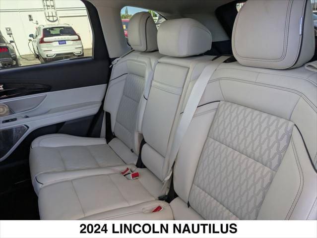 Used 2024 Lincoln Nautilus Black Label w/ Jet Appearance Package (87T) AWD/4WD image 24