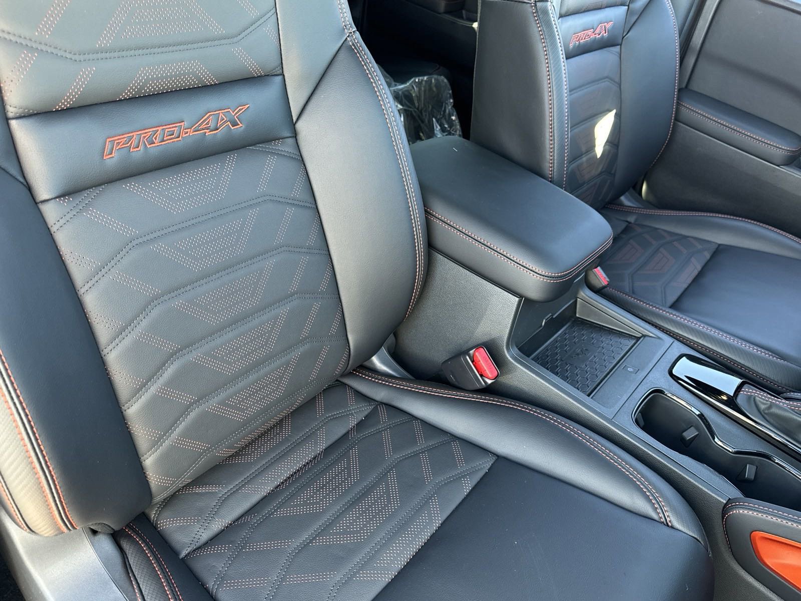 New 2025 Nissan Frontier PRO-4X w/ Pro Premium Package image 23