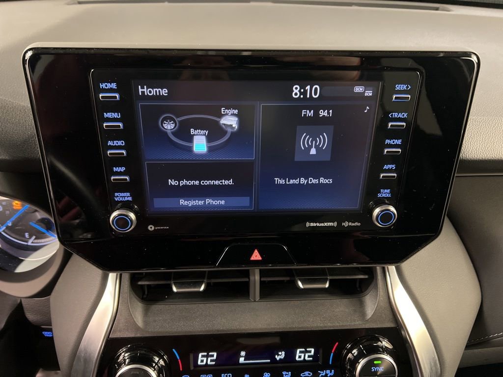 Used 2022 Toyota Venza XLE image 9