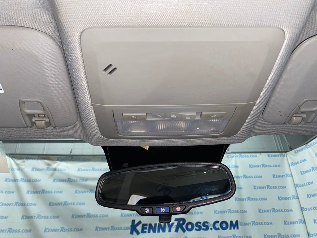 Used 2016 Chevrolet Cruze LT w/ Technology Package image 18