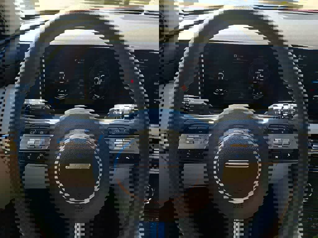 Used 2025 Hyundai Tucson SEL image 17