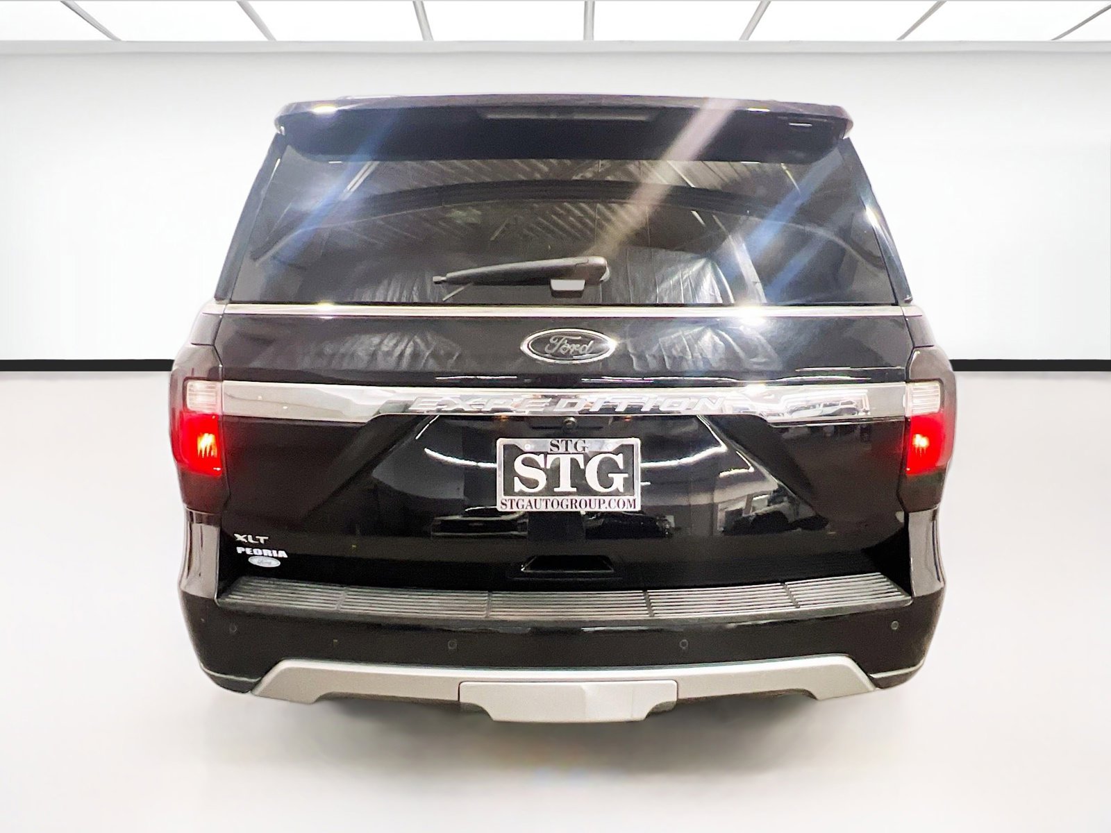 Used 2021 Ford Expedition XLT AWD/4WD image 5